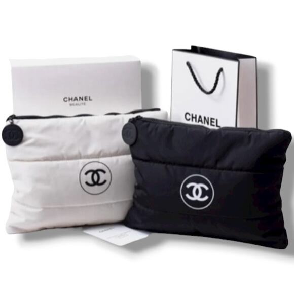 Chanel Beauty White/Cream Cosmetic Travel Pouch W/Dustbag - New in Bag - Picture 6 of 7